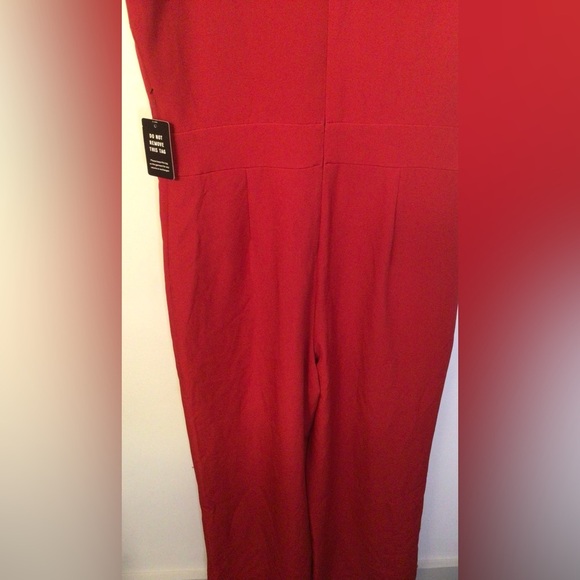NWT Express Elegant Red Sleeveless Jumpsuit size 12 - Picture 7 of 11
